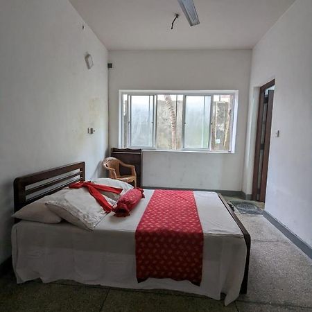 רג'גיריה Shiranthi Guest House מראה חיצוני תמונה