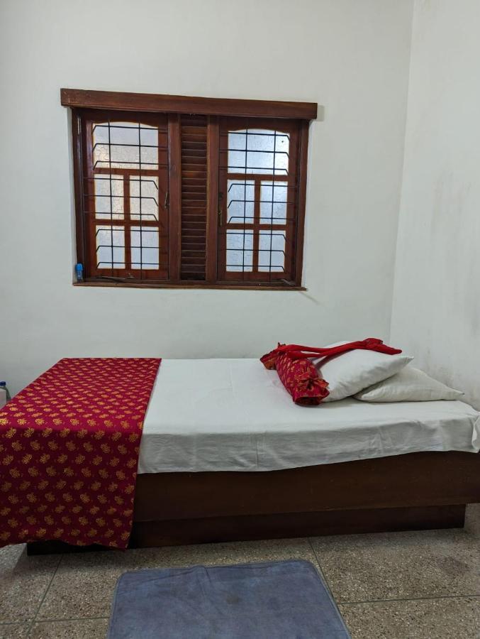 רג'גיריה Shiranthi Guest House מראה חיצוני תמונה