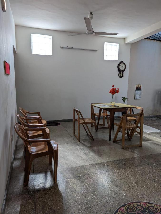 רג'גיריה Shiranthi Guest House מראה חיצוני תמונה